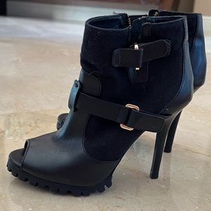 Tory Burch Black Oren Open Toe Booties Size 10